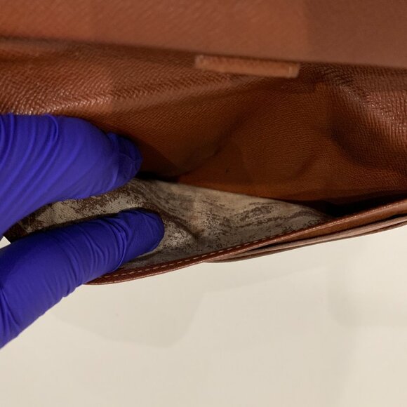 Louis Vuitton Monogram International Wallet Sku#84288 (gently used) - Picture 8 of 10